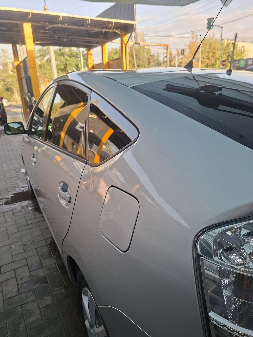 Toyota Prius: 2006 г., 1.5 л, Автомат, Гибрид, Хэтчбэк: фото 6