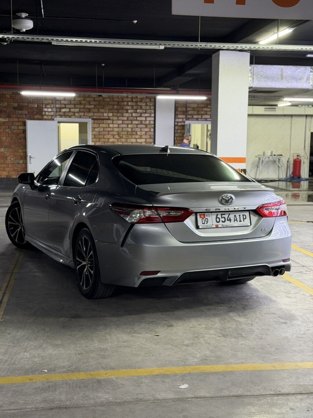 Toyota Camry: 2020 г., 2.5 л, Автомат, Бензин, Седан: фото 3