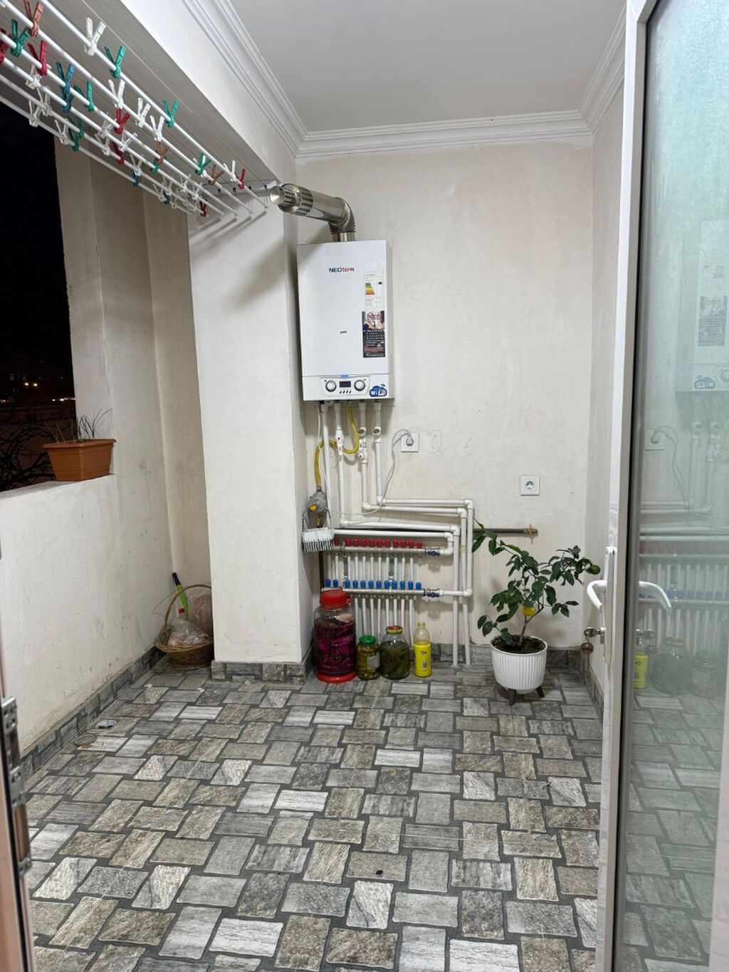 Bakı, Əhmədli, 4 otaqlı, Köhnə tikili, m. Xalqlar Dostluğu, 127 kv. m
