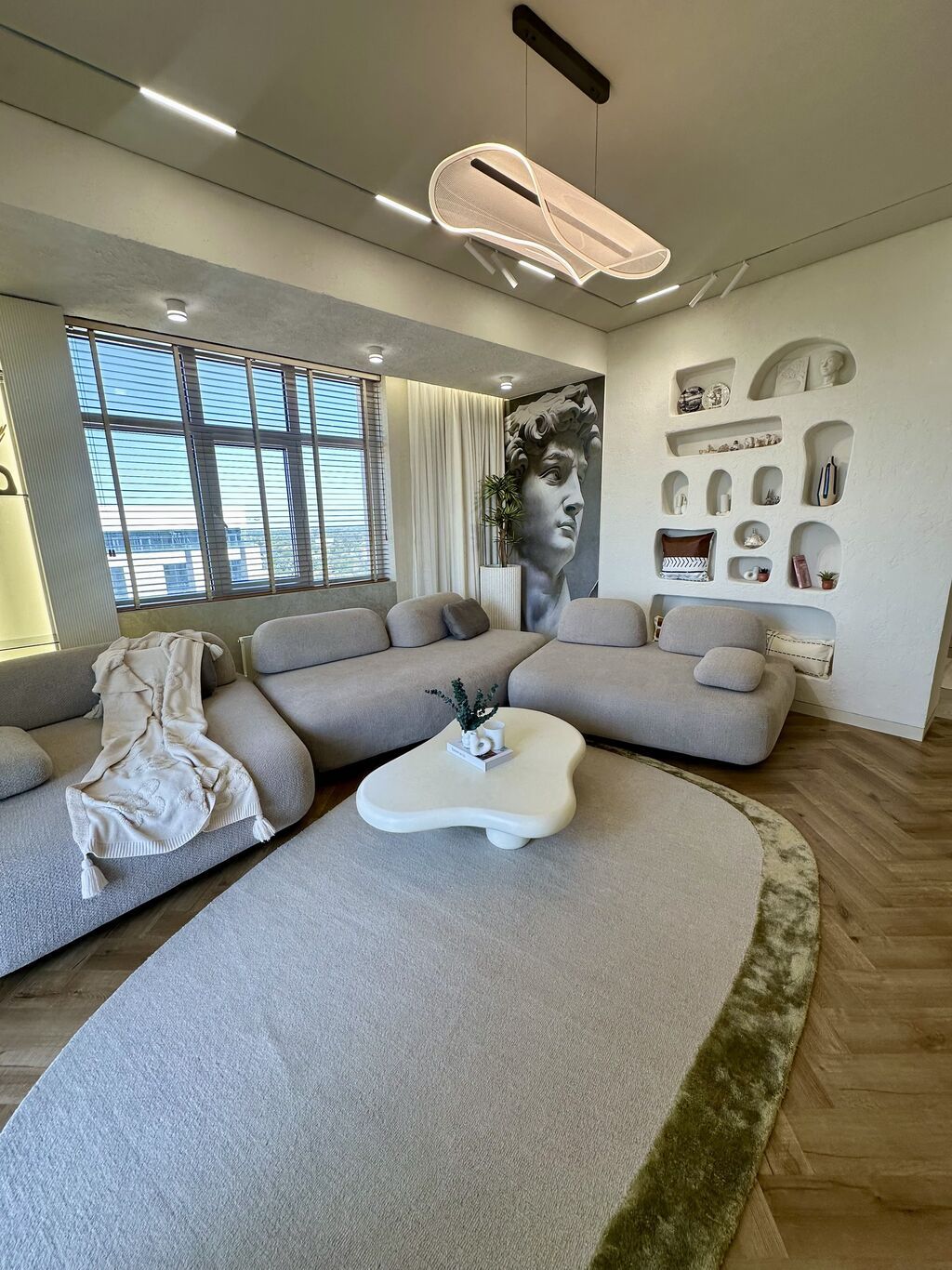2 комнаты, 74 м², Филармония Элитка, 13 этаж, Дизайнерский ремонт: фото 3