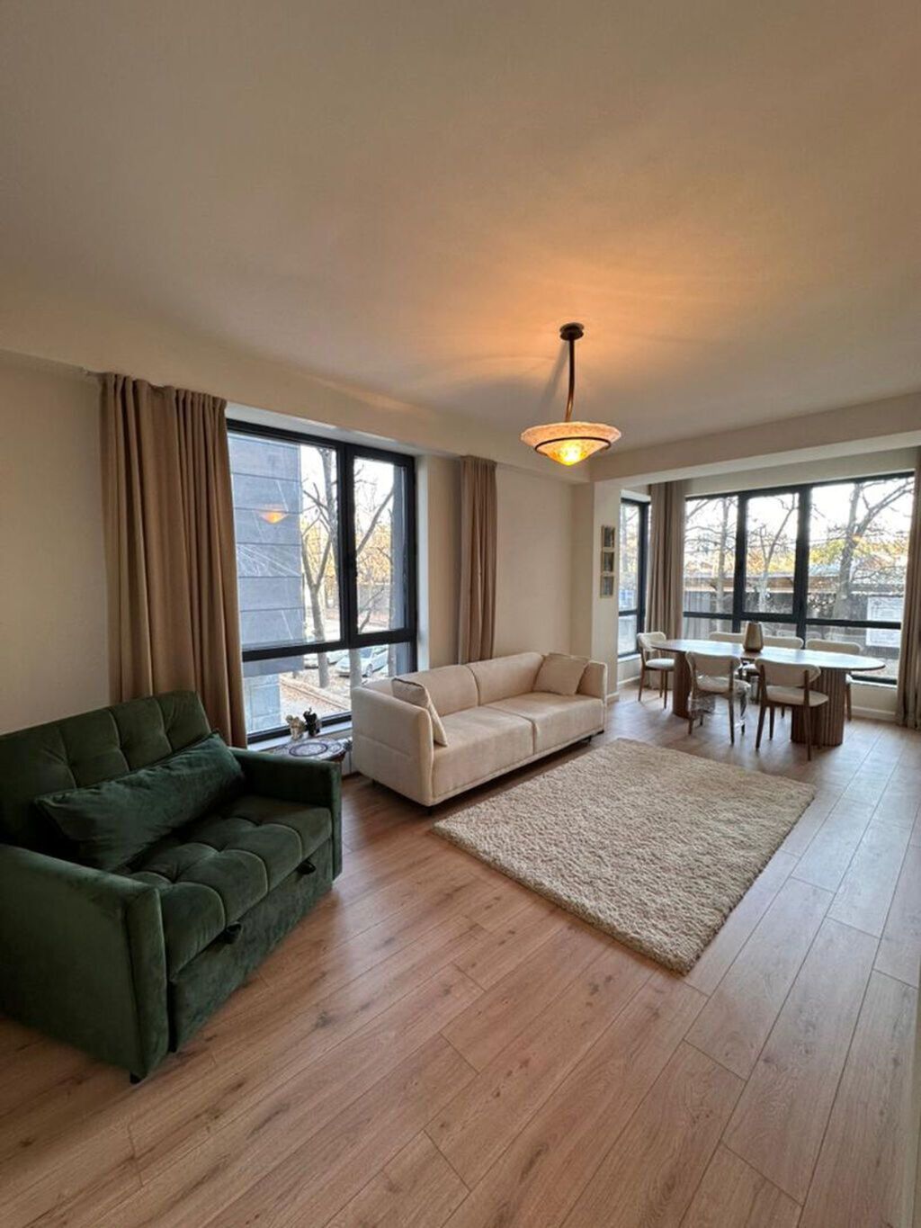 2 комнаты, 65 м², Элитка, 2 этаж, Дизайнерский ремонт: фото 1