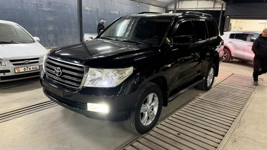 Toyota Land Cruiser: 2011 г., 4.5 л, Автомат, Дизель, Внедорожник: фото 1