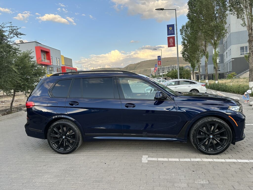 BMW X7: 2021 г., 4.4 л, Автомат, Бензин, Внедорожник: фото 6