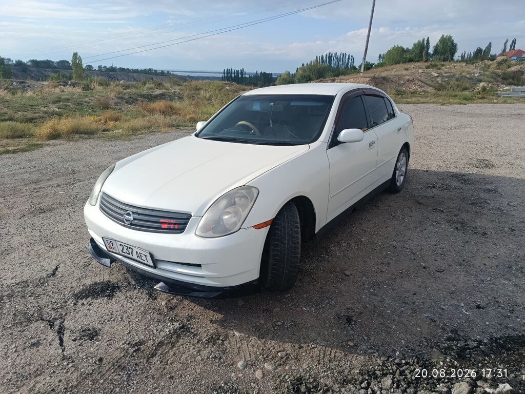Nissan Skyline: 2001 г., 2.5 л, Бензин, Седан: фото 2