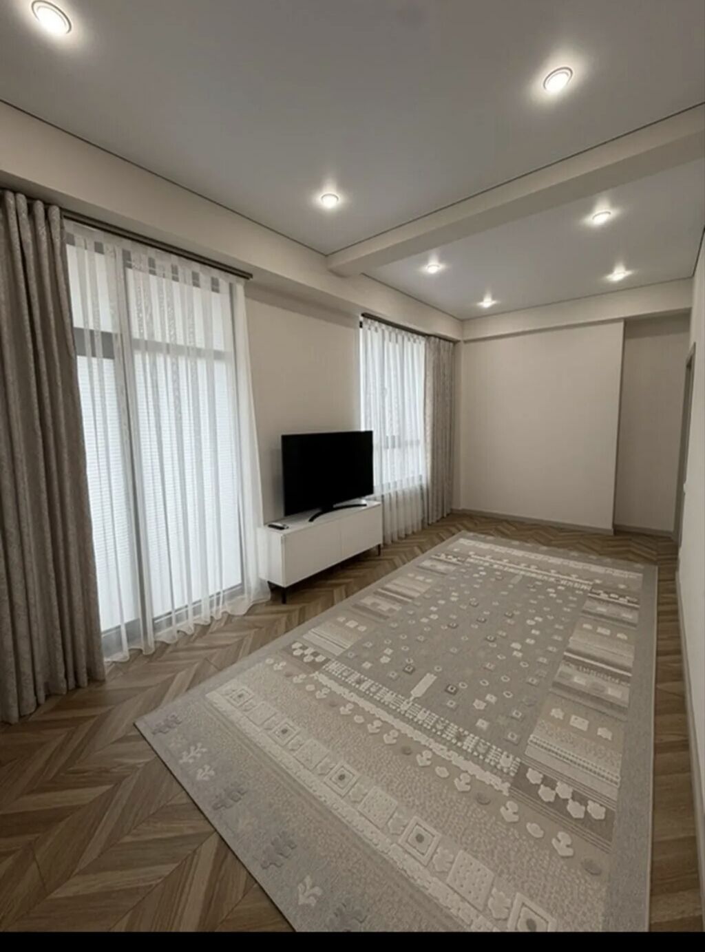 1 комната, 92 м², Свежий ремонт: фото 3