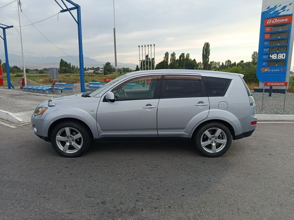 Mitsubishi Outlander: 2006 г., 2.4 л, Автомат, Бензин, Кроссовер: фото 7