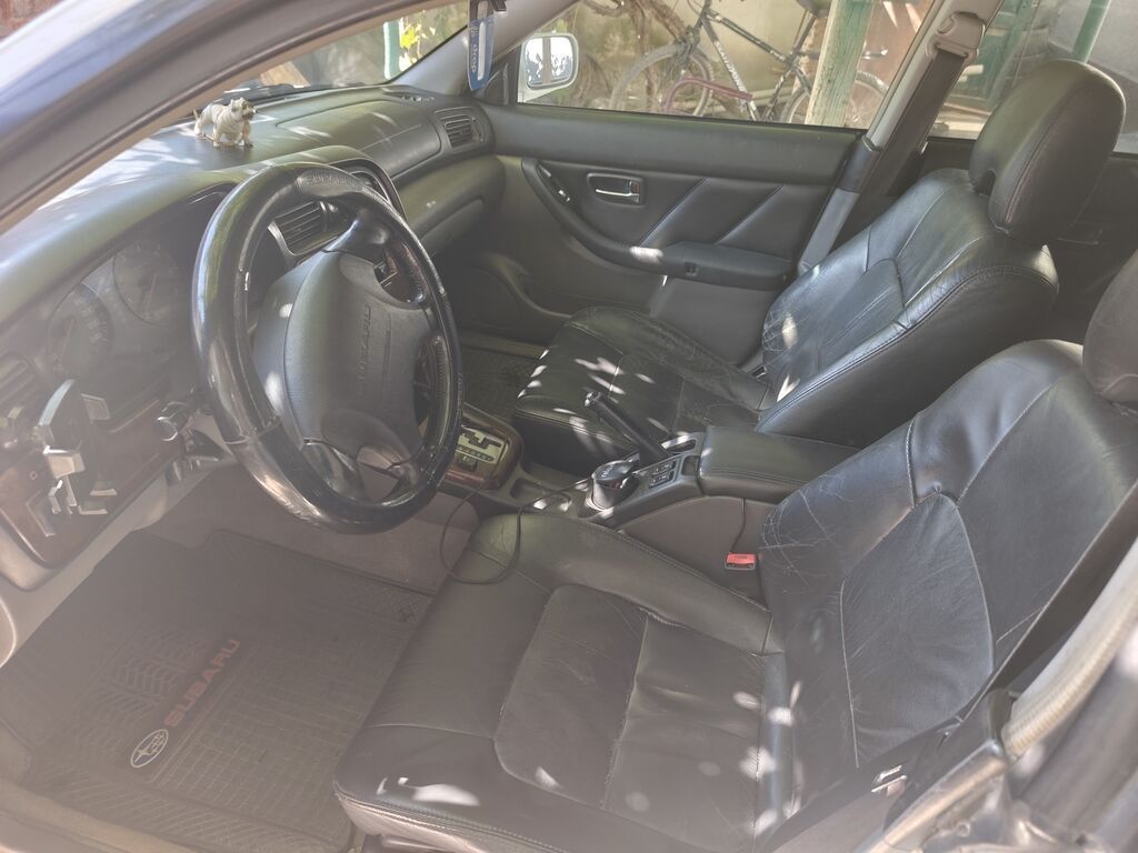 Subaru Legacy: 2002 г., 2.5 л, Автомат, Газ, Универсал: фото 6