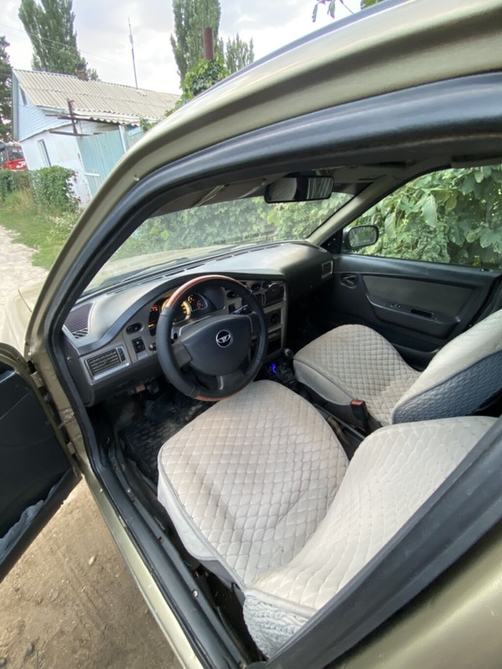 Daewoo Nexia: 2011 г., 1.5 л, Механика, Бензин, Седан: фото 6