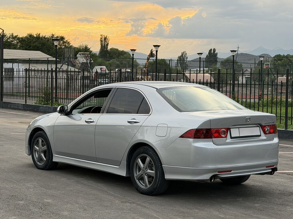 Honda Accord: 2004 г., 2.4 л, Механика, Бензин, Седан: фото 6