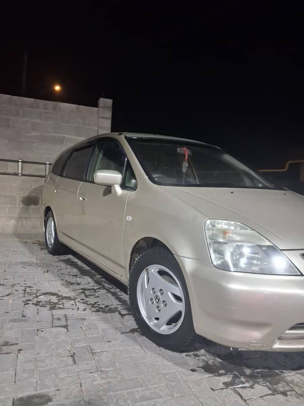 Honda Stream: 2002 г., 1.7 л, Автомат, Бензин, Минивэн: фото 3