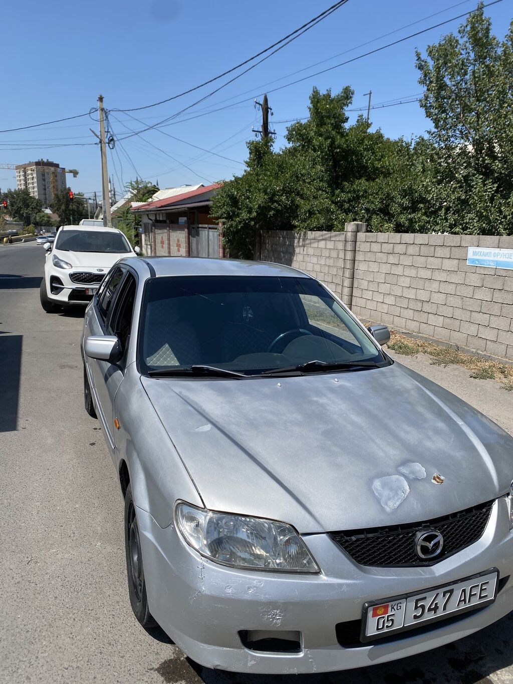 Mazda 323: 2002 г., Механика, Бензин, Хэтчбэк: фото 3