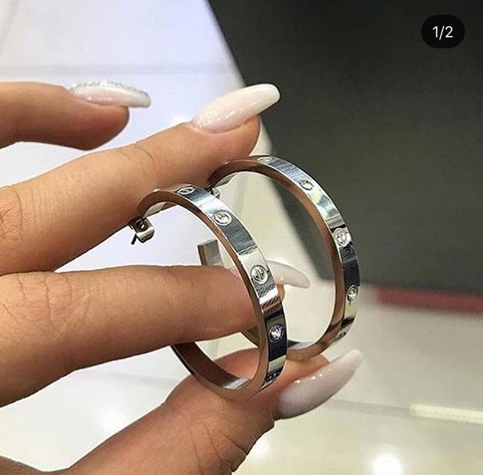 Digər aksesuarlar: Cartier love iki rengde endirimle - lalafo.az Bakı şəhərində Cartier love iki rengde endirimle