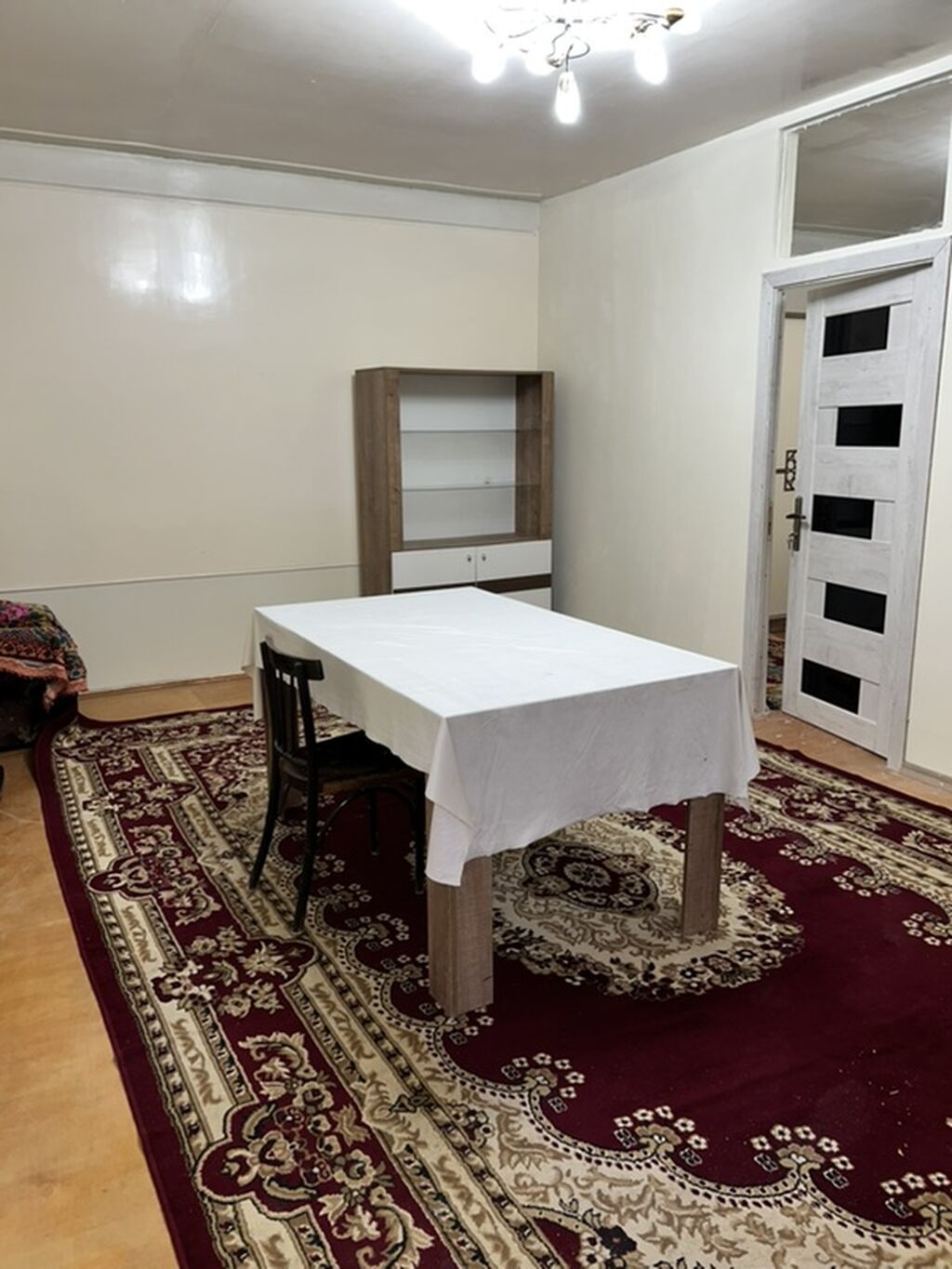 90 kv. m, 3 otaqlı, Kombi, Kanalizasiya, Qaz