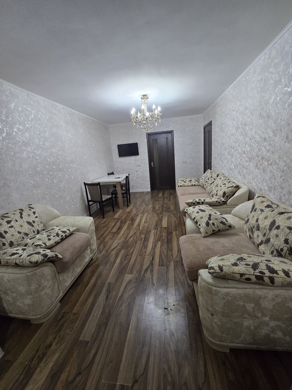 Kirayə verilir! Aylıq 1000 AZN 4 otaqlı, 75 m², ikinci əl mənzil