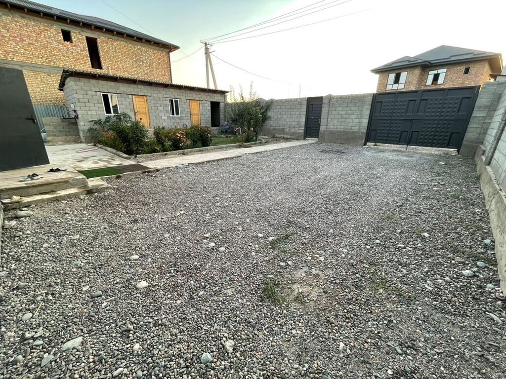 Продается дом в Оскон-Ордо,участок 5соток. Дом с двором и: фото 2