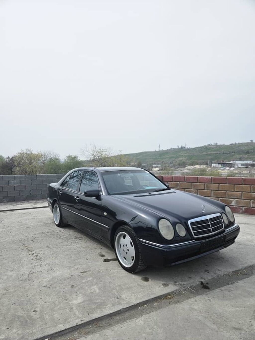 Mercedes-Benz E-Class: 1997 г., 4.3 л, Автомат, Бензин, Седан: фото 5