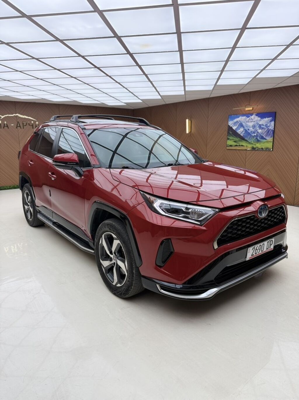 Toyota RAV4: 2022 г., 2.5 л, Вариатор, Гибрид, Кроссовер: фото 1
