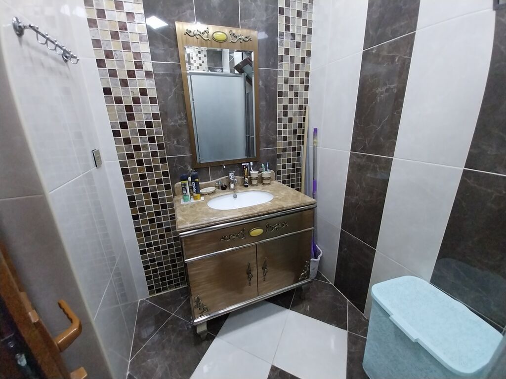 Bakıxanov qəs. 4 otaqlı, 200 kv. m, Kredit yoxdur, Yeni təmirli