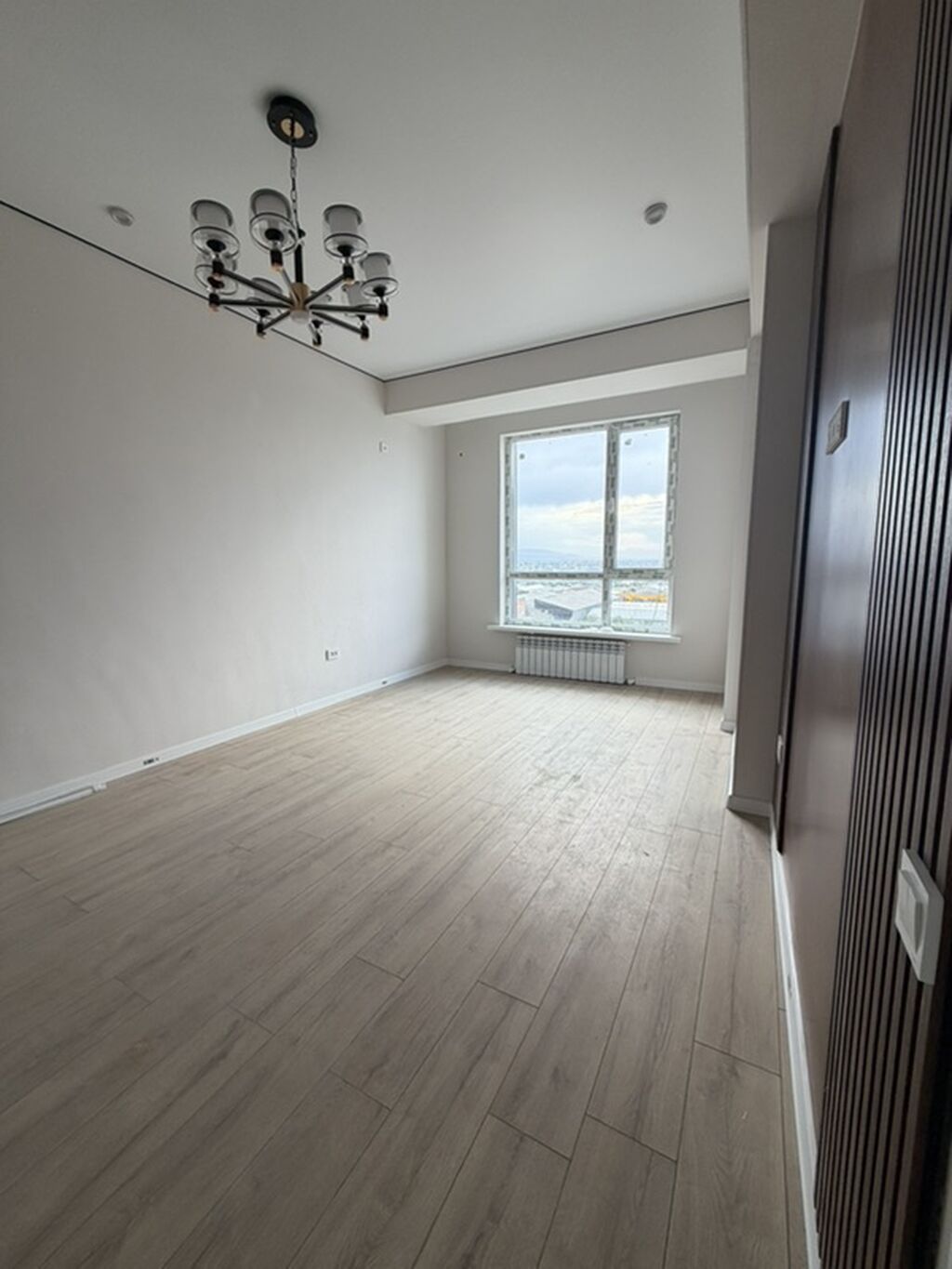 1 комната, 43 м², Пишпек Элитка, 13 этаж, Дизайнерский ремонт: фото 2
