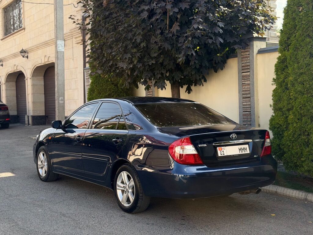 Toyota Camry: 2004 г., 2.4 л, Автомат, Бензин, Седан: фото 2