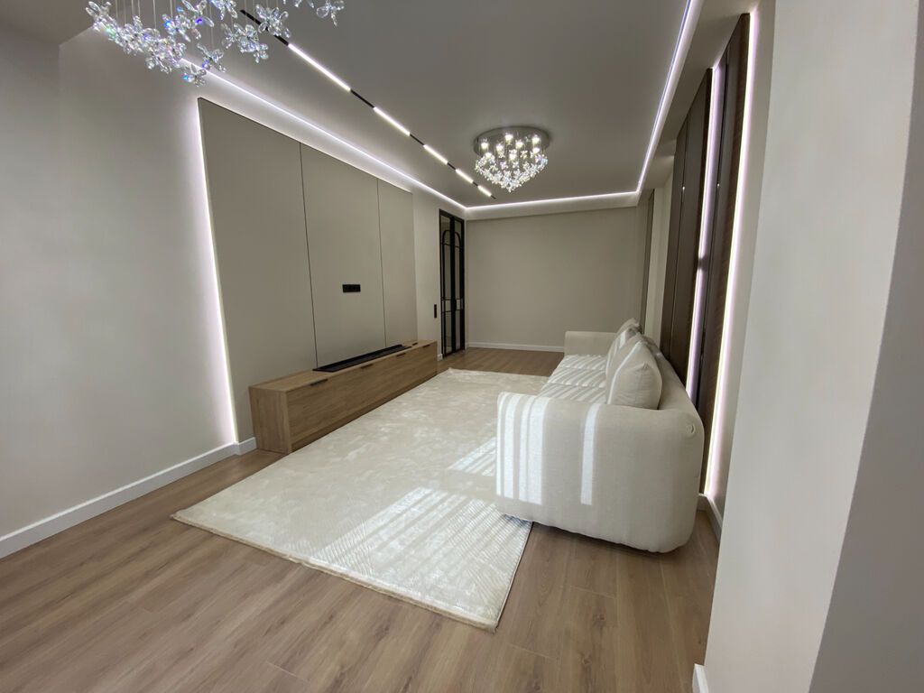 3 комнаты, 109 м², Южная Магистраль Элитка, 4 этаж, Дизайнерский ремонт: фото 2