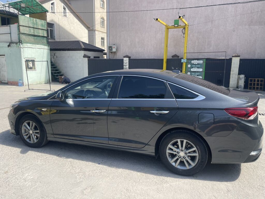 Hyundai Sonata: 2018 г., 2 л, Автомат, Газ, Седан: фото 2