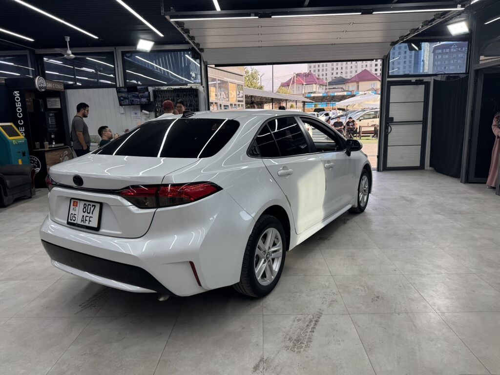 Toyota Corolla: 2022 г., 1.2 л, Автомат, Бензин, Седан: фото 7