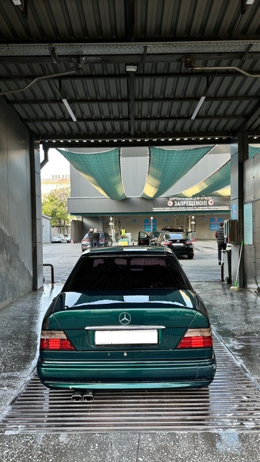 Mercedes-Benz W124: 1995 г., 3.2 л, Автомат, Бензин, Седан: фото 2