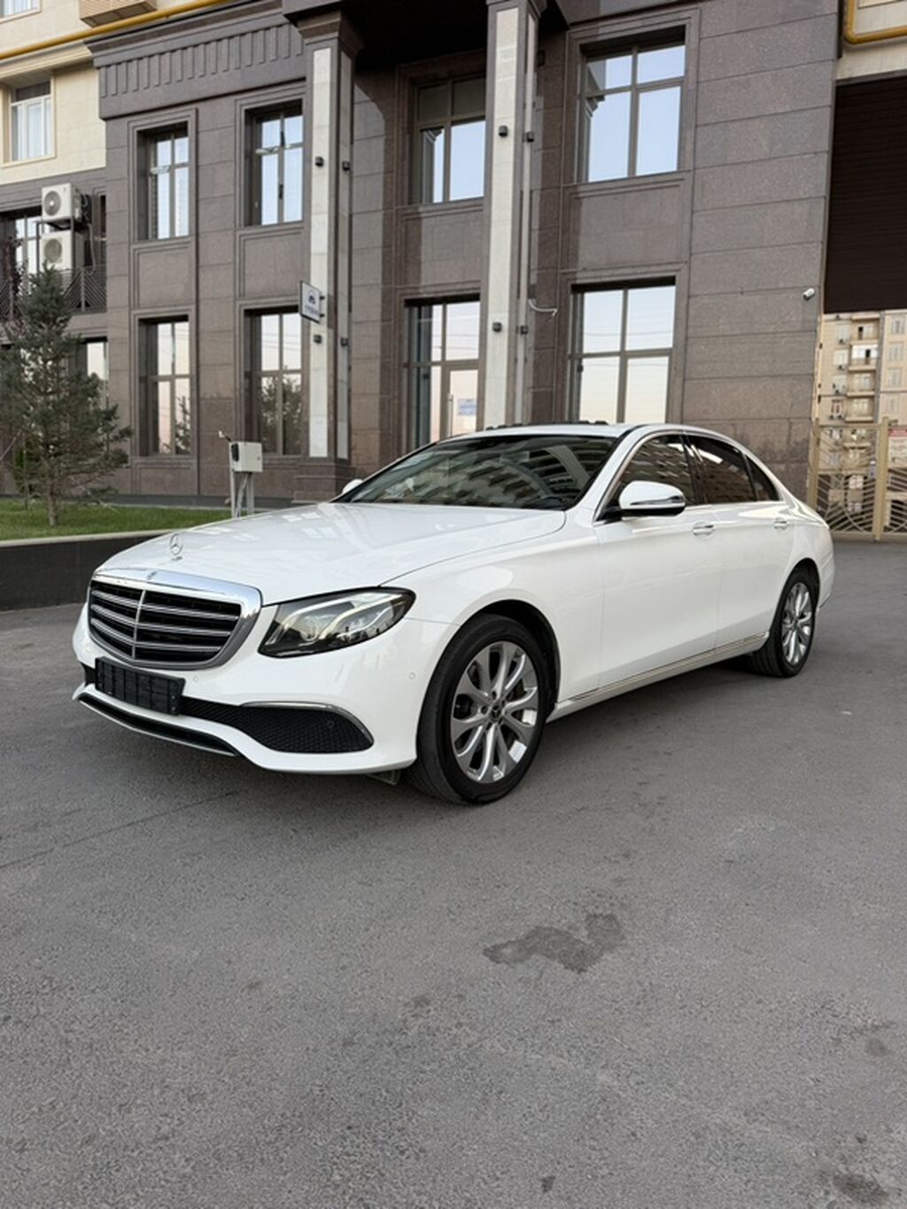 Mercedes-Benz E-Class: 2019 г., 2 л, Автомат, Дизель, Седан: фото 2
