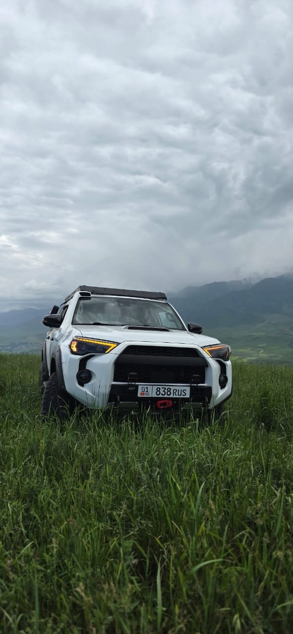 Toyota 4Runner: 2022 г., 4 л, Автомат, Бензин, Внедорожник: фото 2