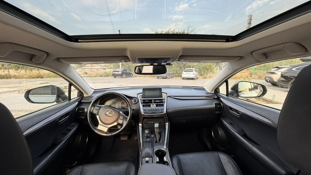Lexus NX: 2017 г., 2.5 л, Вариатор, Гибрид, Кроссовер: фото 8