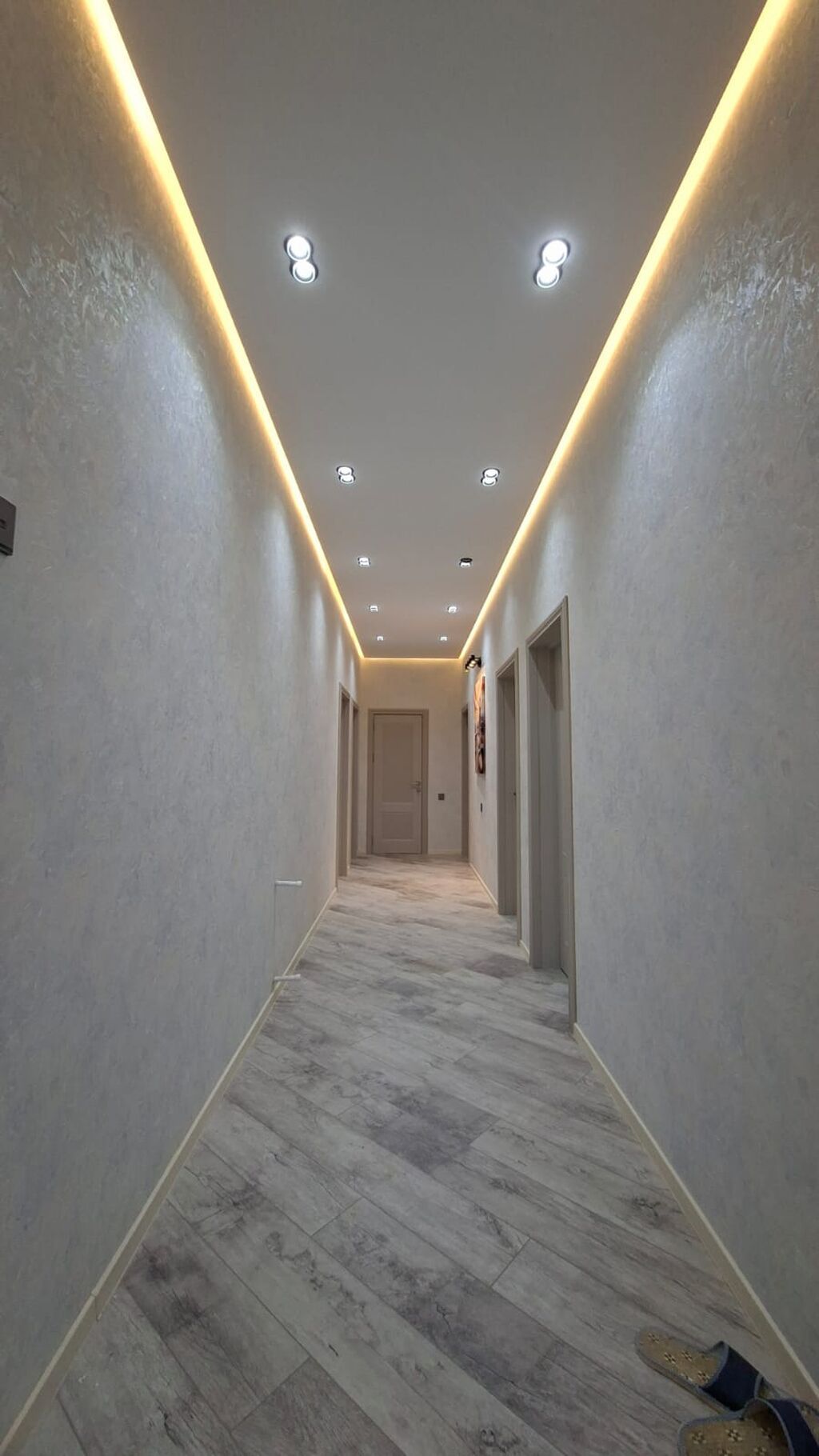6 otaqlı, 250 kv. m