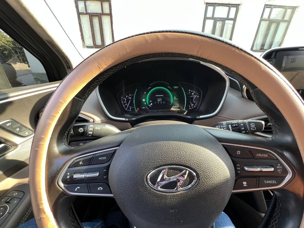 Hyundai Santa Fe: 2019 г., 2 л, Автомат, Дизель, Универсал: фото 5