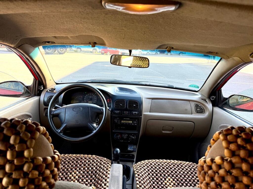 Kia Rio: 2004 г., 1.6 л, Механика, Бензин, Седан: фото 5