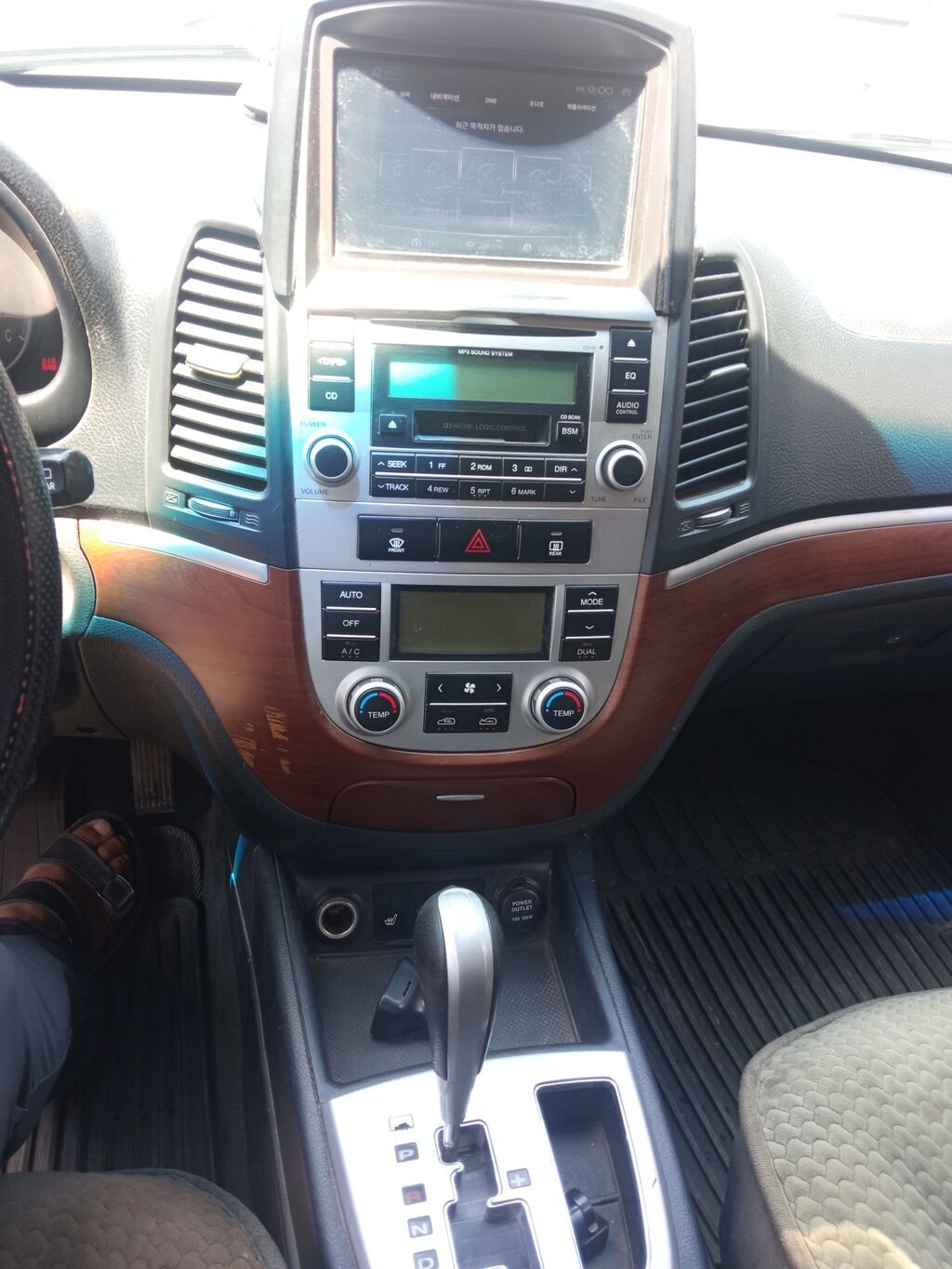 Hyundai Santa Fe: 2008 г., 2 л, Автомат, Дизель, Кроссовер: фото 2
