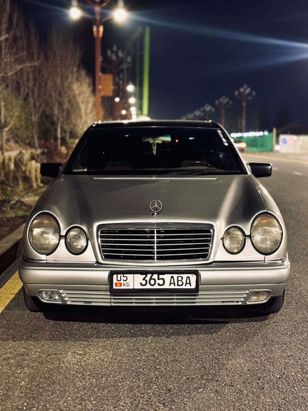 Mercedes-Benz E-Class: 1996 г., 3.2 л, Механика, Бензин, Седан: фото 3