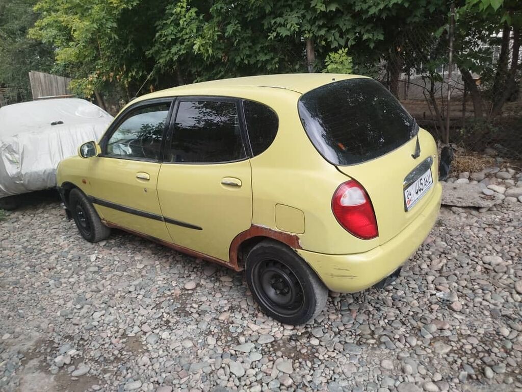 Daihatsu Sirion: 1999 г., 1 л, Механика, Бензин, Хэтчбэк: фото 5