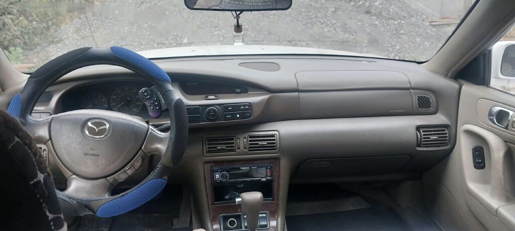Mazda Millenia: 2000 г., 2.5 л, Автомат, Бензин, Седан: фото 5
