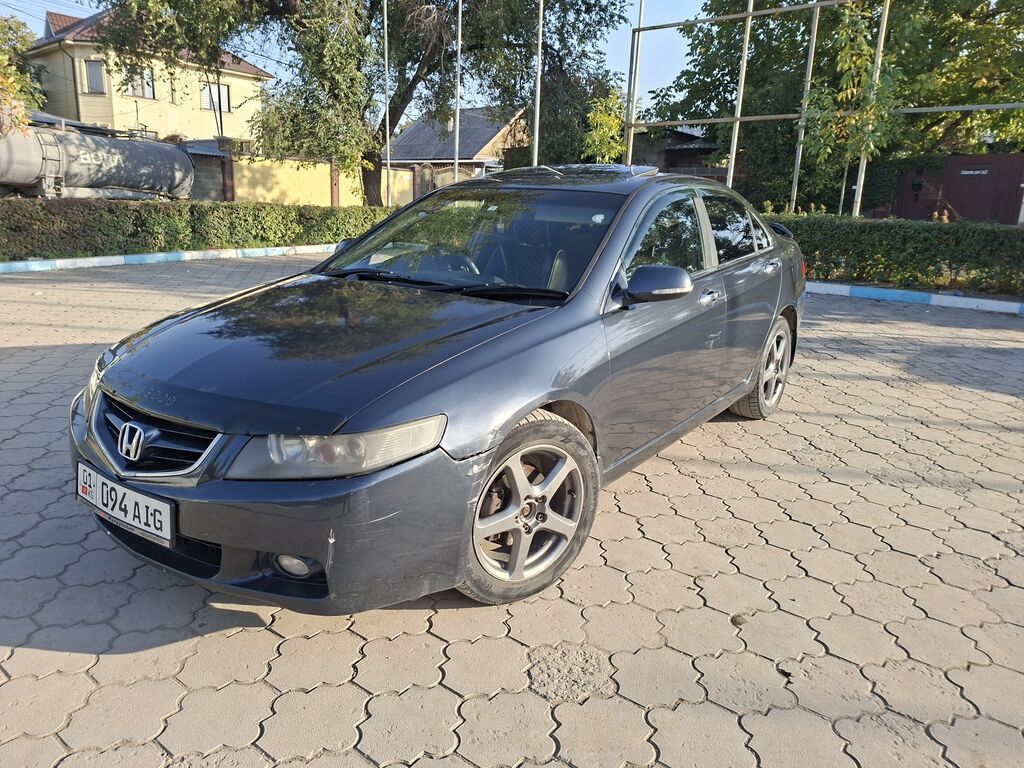 Honda Accord: 2004 г., 2 л, Автомат, Бензин, Седан: фото 3
