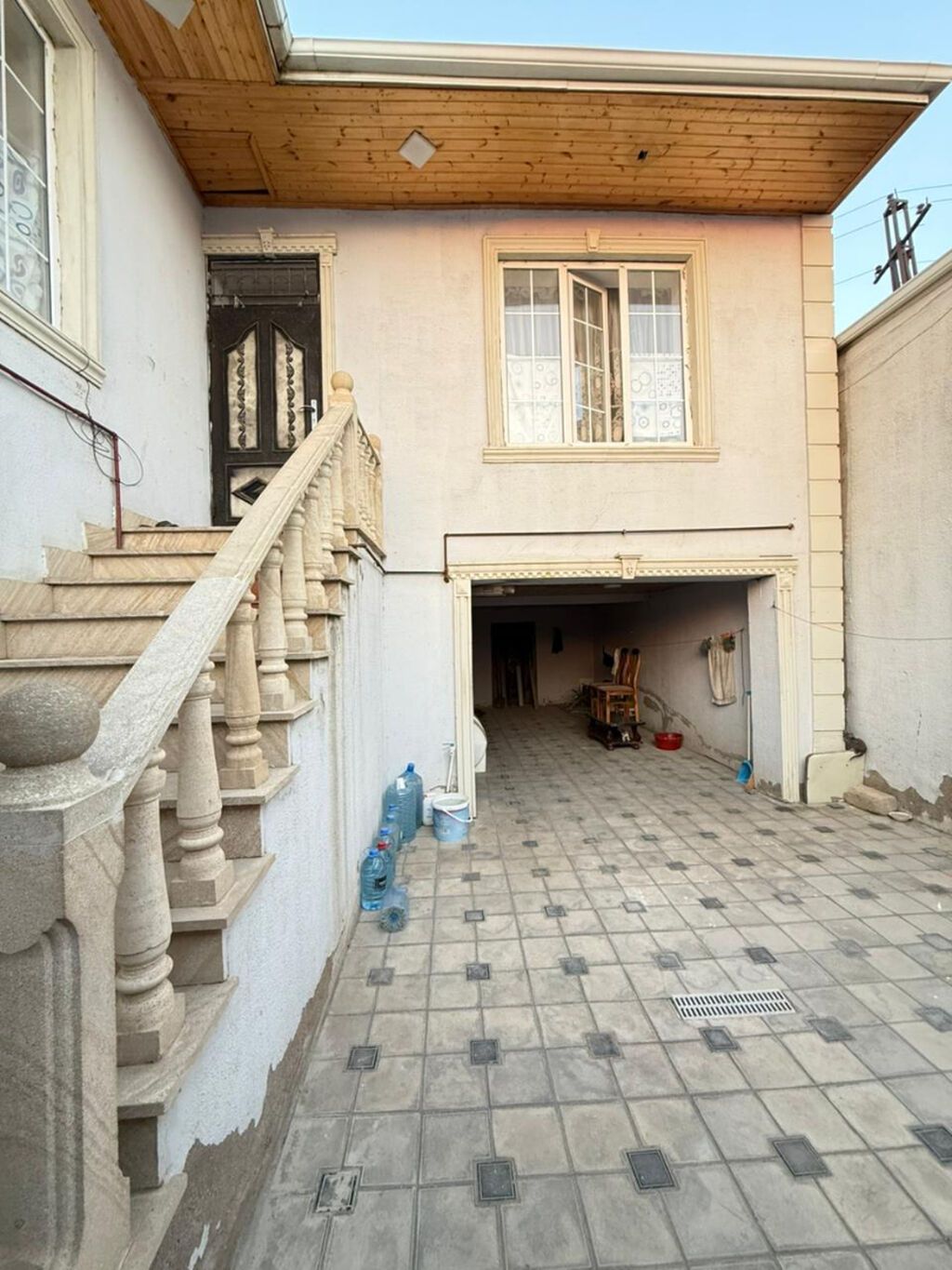Binəqədi qəs. 4 otaqlı, 115 kv. m, Kredit yoxdur, Yeni təmirli