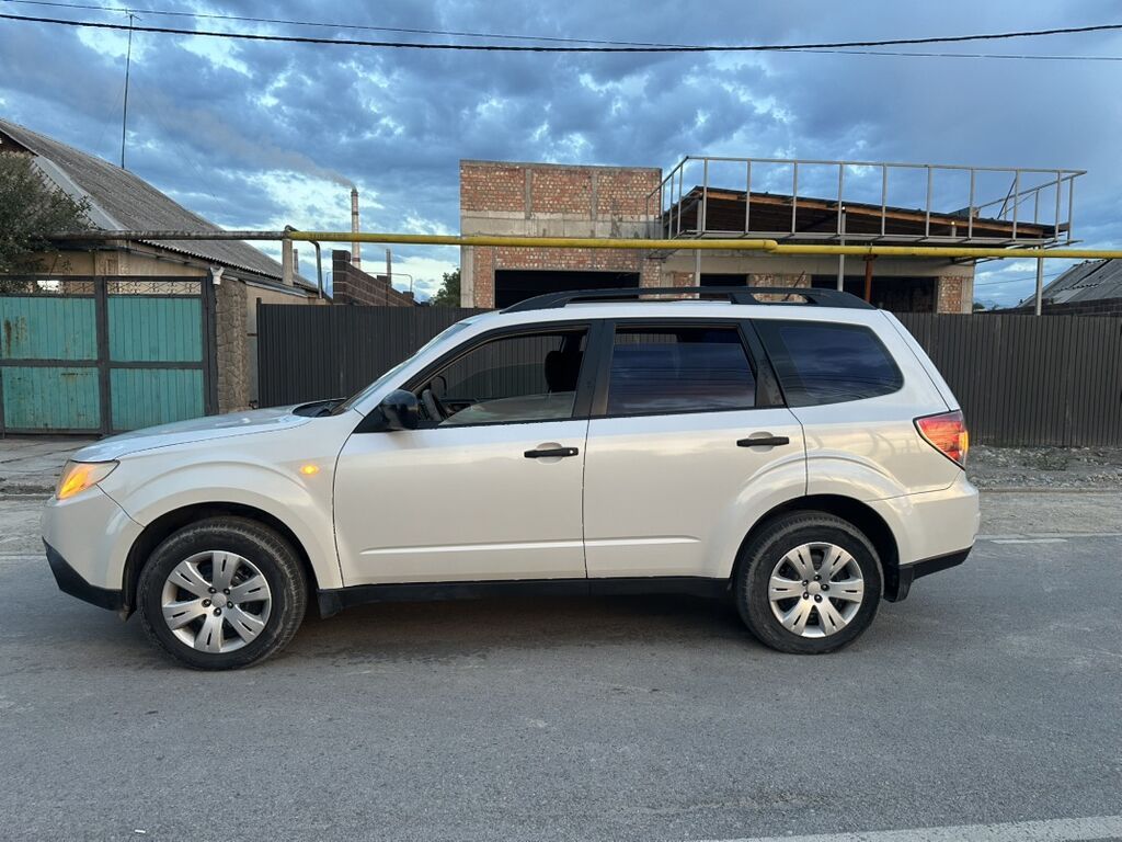 Subaru Forester: 2011 г., 2 л, Автомат, Бензин, Кроссовер — фото 2