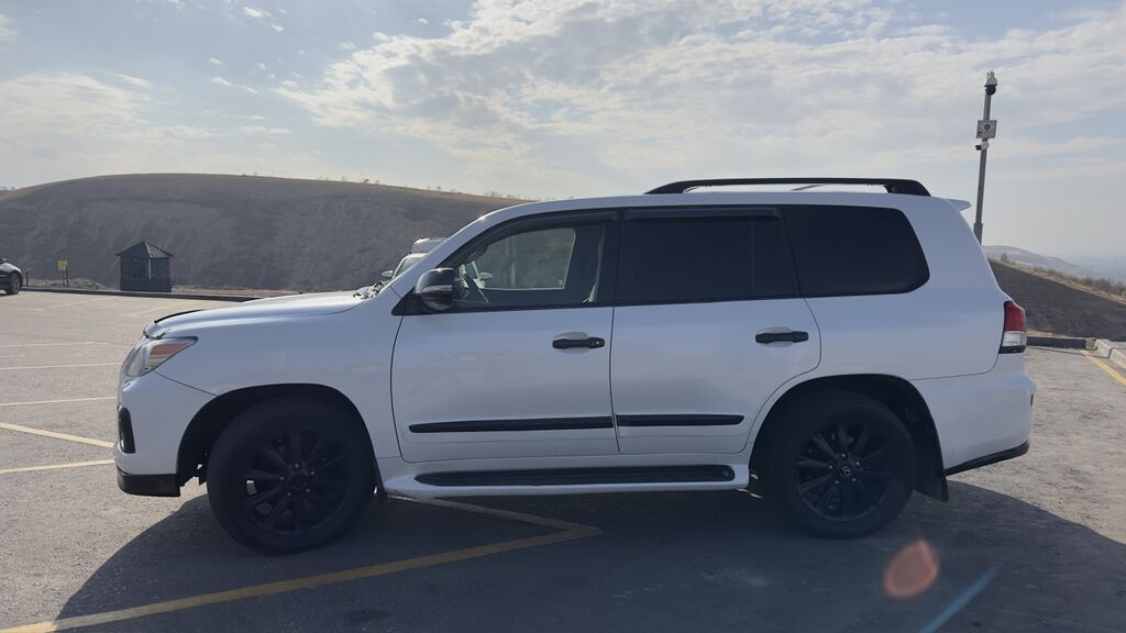 Lexus LX: 2011 г., 5.7 л, Газ, Внедорожник: фото 6