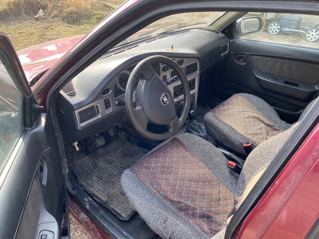 Daewoo Nexia: 2008 г., 1.6 л, Механика, Бензин, Седан: фото 1