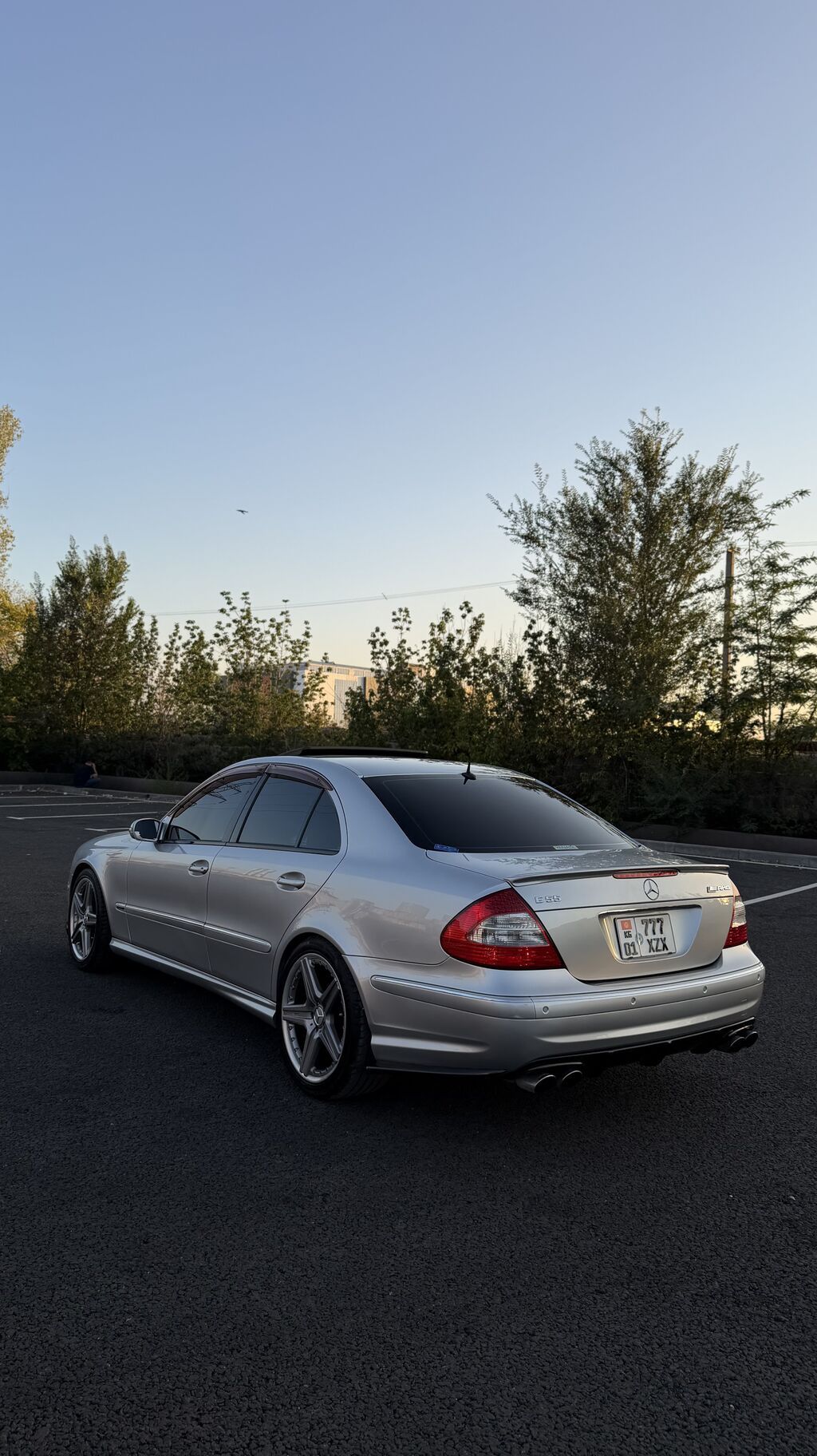 Mercedes-Benz E-Class: 2003 г., 5 л, Автомат, Бензин, Седан: фото 5
