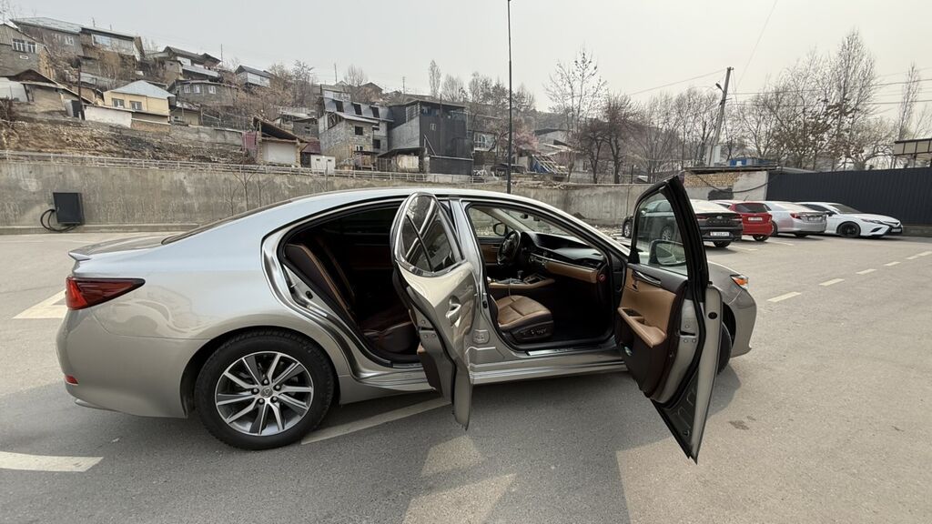 Lexus ES: 2018 г., 2.5 л, Вариатор, Гибрид, Седан: фото 7