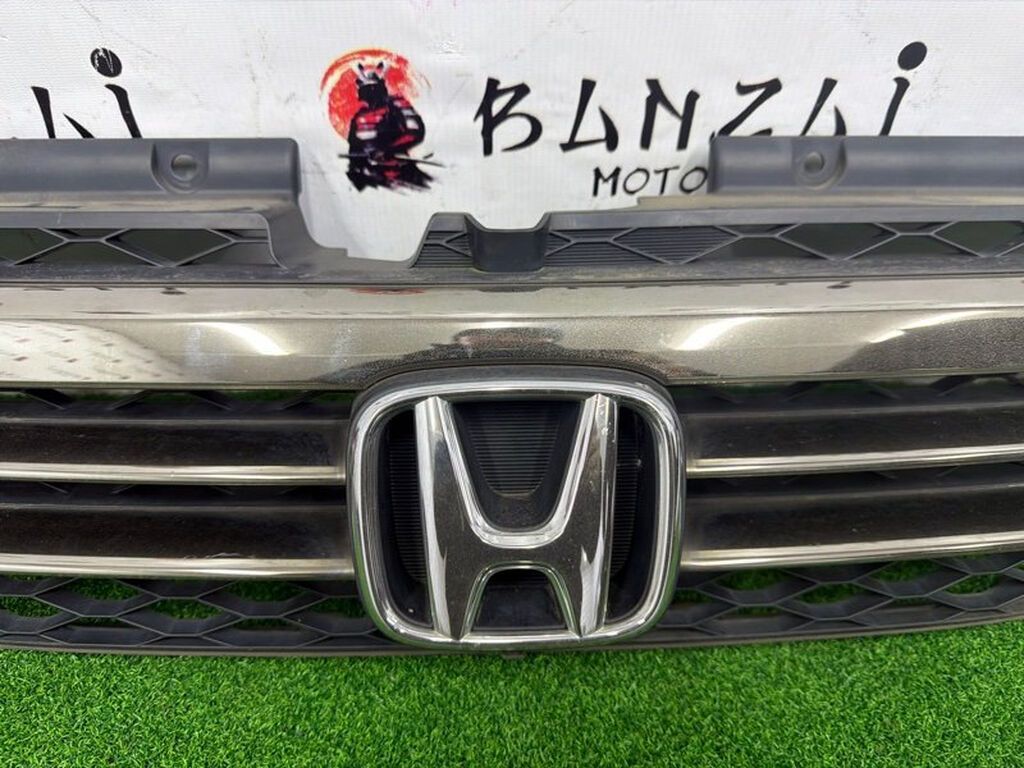 Решетка радиатора Honda 2005 г., Б/у, Оригинал: фото 3