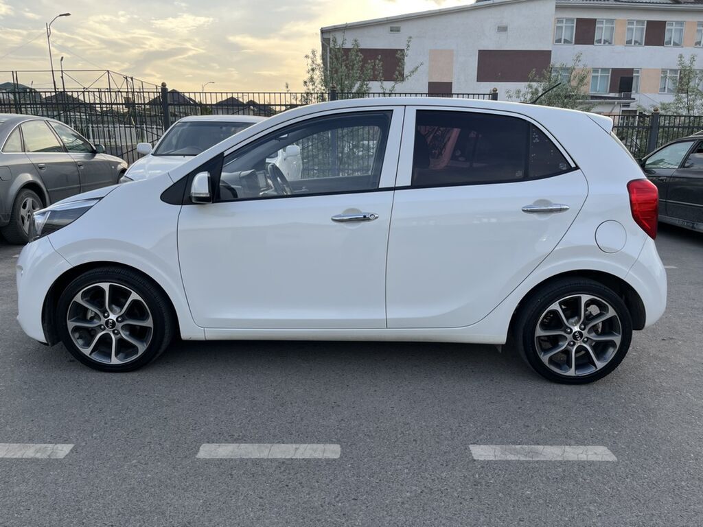 Kia Picanto: 2018 г., 1 л, Автомат, Бензин, Хэтчбэк: фото 3