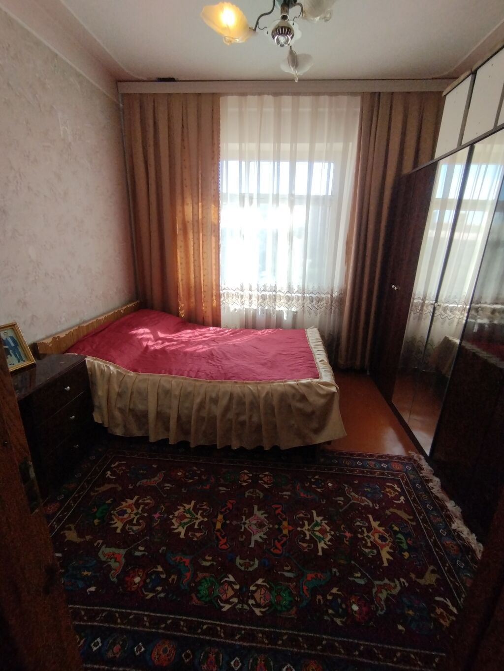 Saray, 3 otaqlı, Köhnə tikili, 67 kv. m