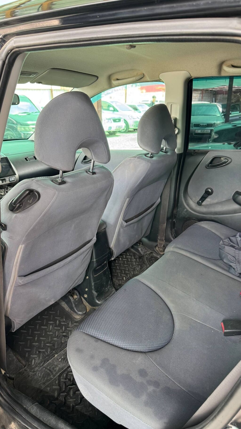 Honda Jazz: 2002 г., 1.3 л, Механика, Бензин, Хэтчбэк: фото 7