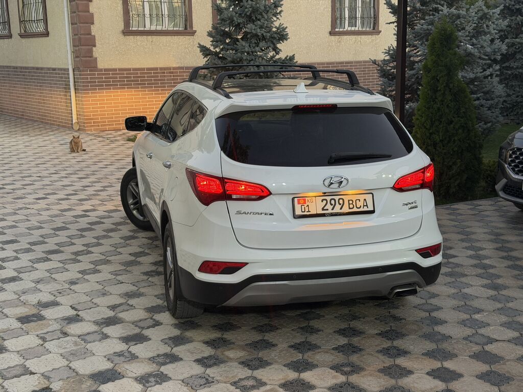 Hyundai Santa Fe: 2017 г., 2.4 л, Автомат, Бензин, Внедорожник: фото 2